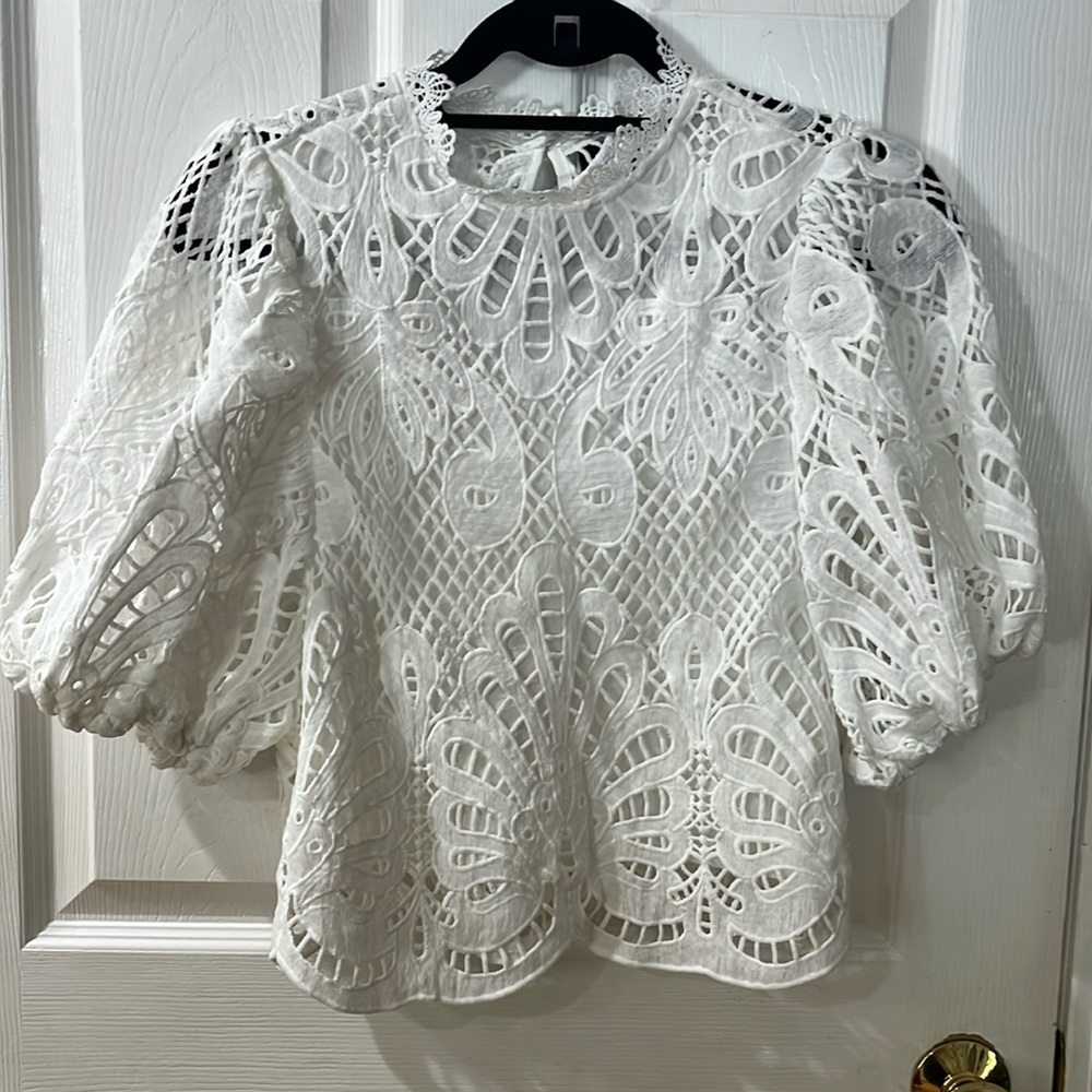 NWT White Lace Women’s Top. Pirulito. Button back Short Puff Sleeves Lined